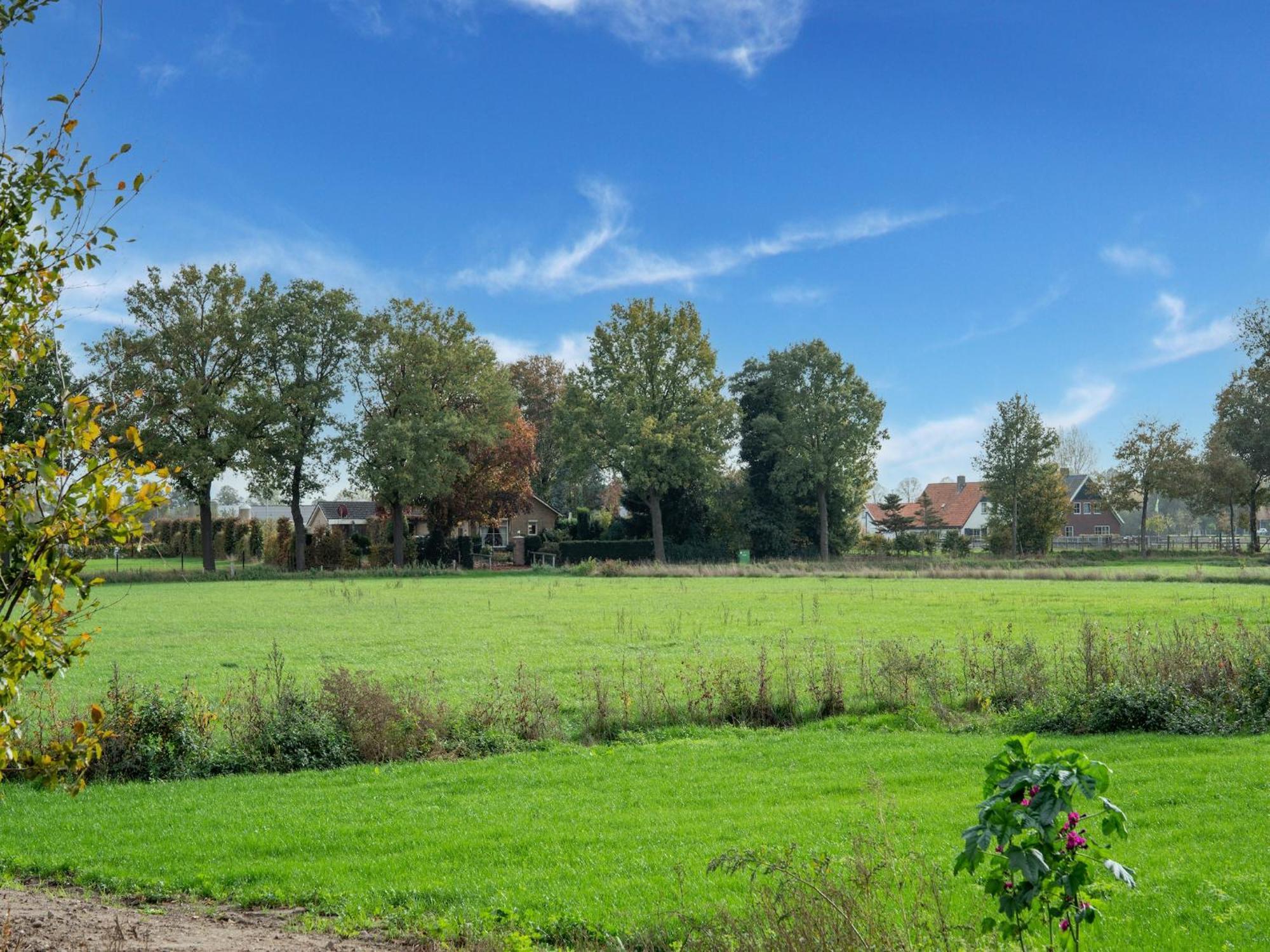 Spacious Farmhouse In Silvolde With Garden Exterior foto